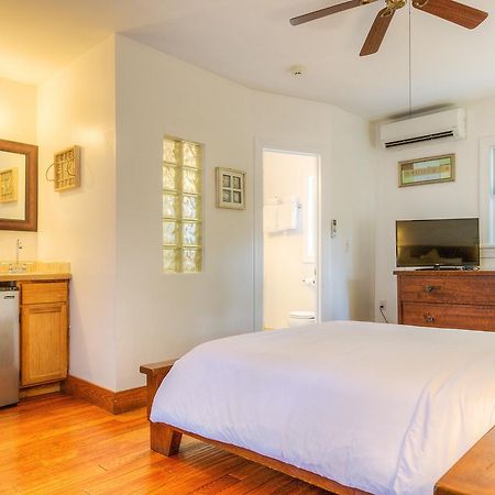 Key West Harbor Inn - Adults Only ภายนอก รูปภาพ